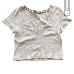 Brandy Melville crop tee